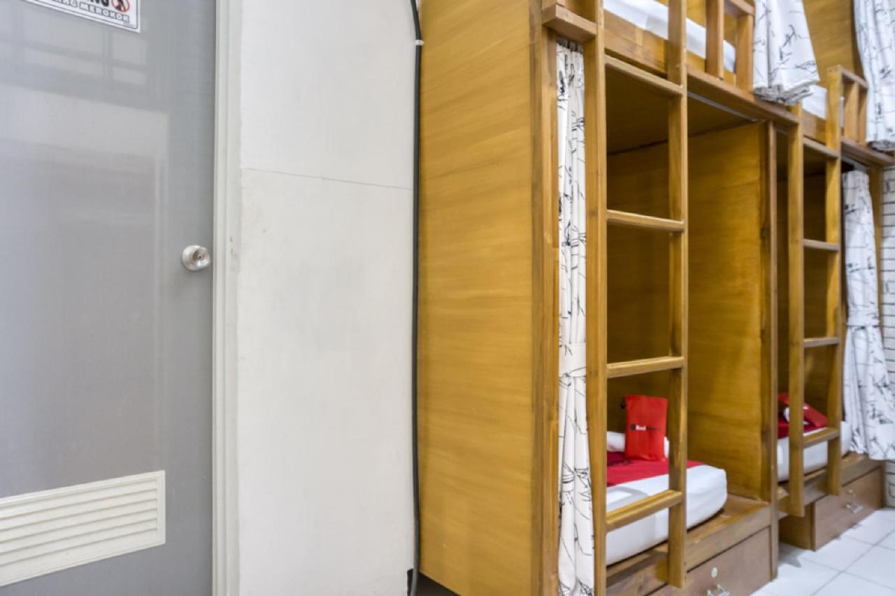 Reddoorz Hostel Near Prawirotaman Jogja Джок'якарта Екстер'єр фото