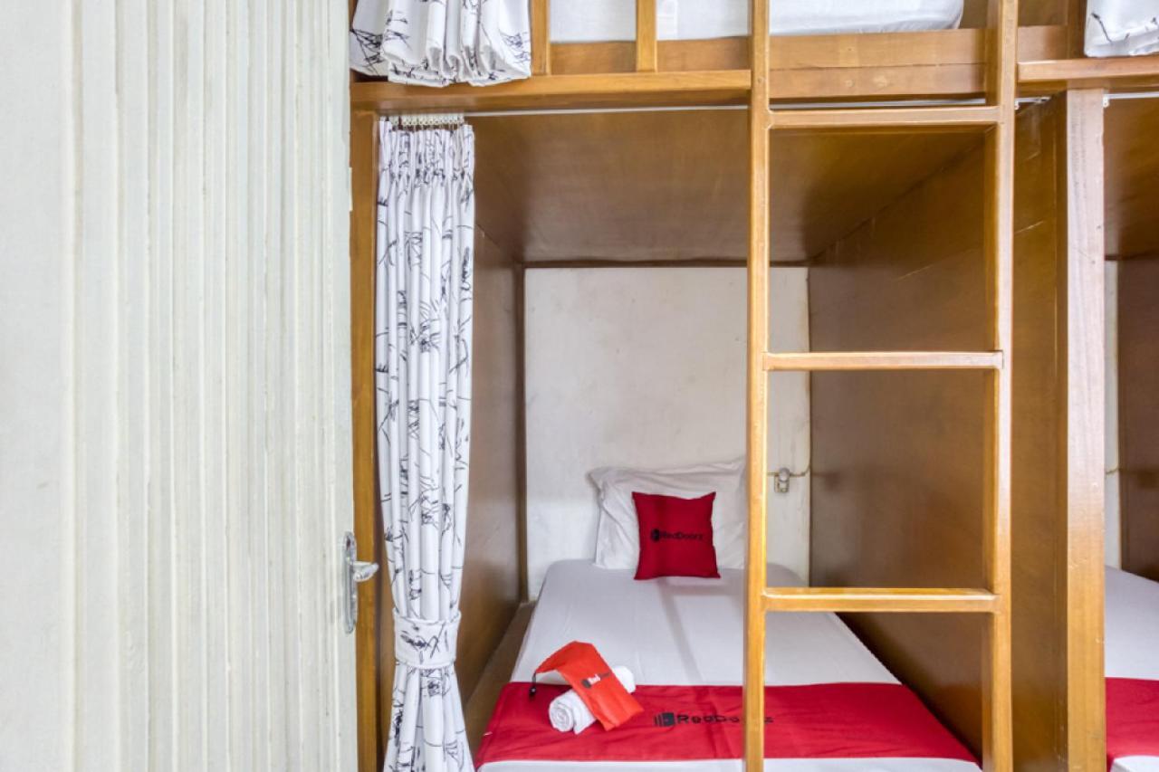 Reddoorz Hostel Near Prawirotaman Jogja Джок'якарта Екстер'єр фото